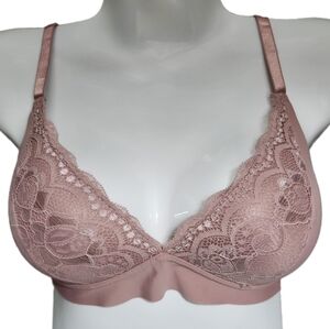 NWOT Lace Trim Bra